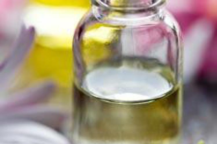 aromaterapija, fitoterapija, eterična ulja, botanika, liječenje biljem